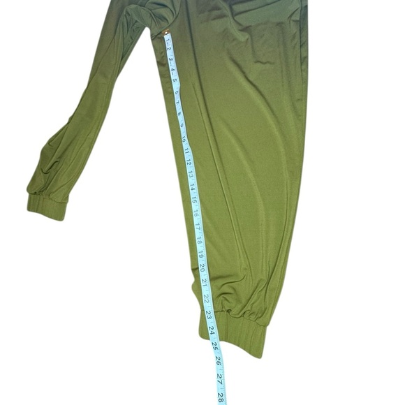 H by Halston Women's jogger  Olive  Stretch Pants- Size Sp w/ pockets. (52) - Picture 2 of 7